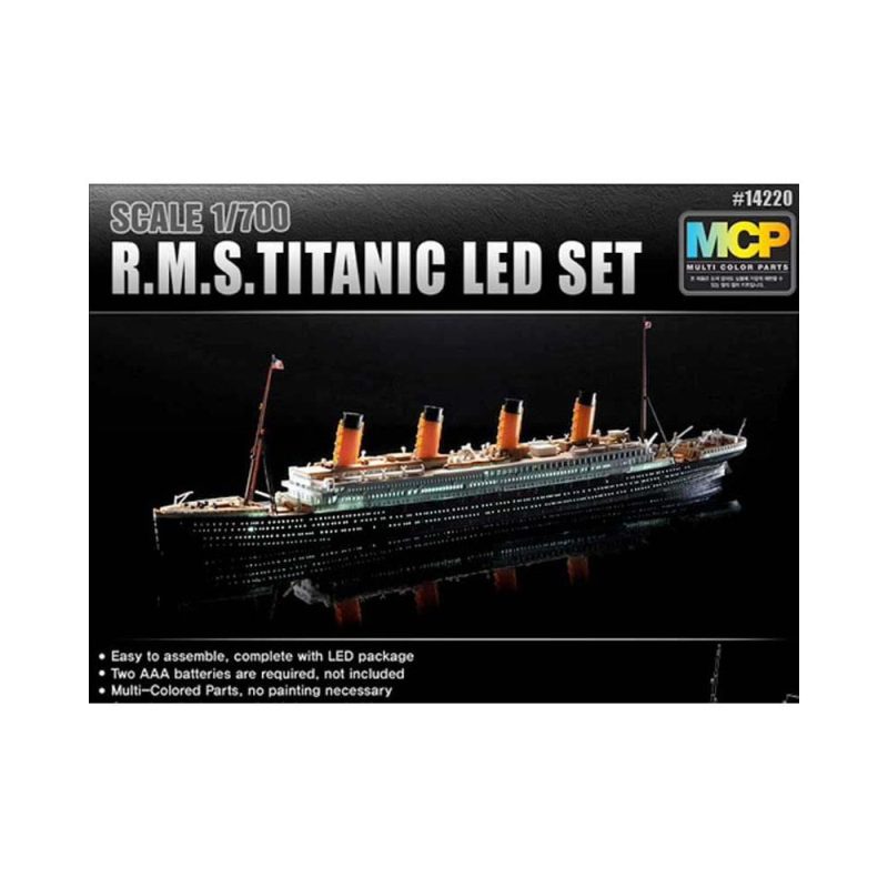 Academy RMS Titanic + LED (1/700) 14220