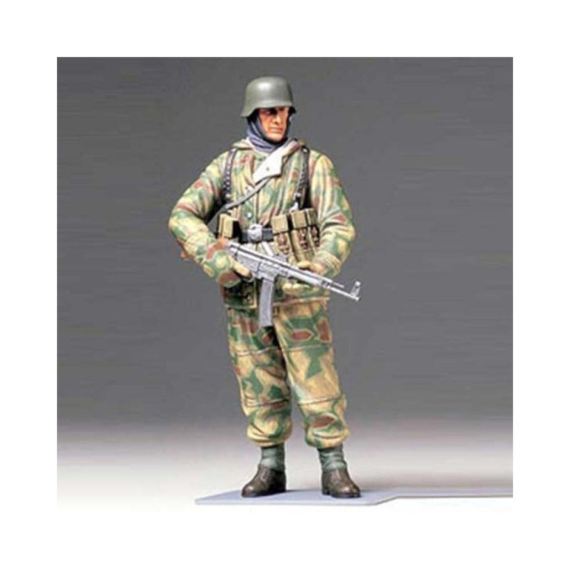 Tamiya WWII German Infantryman (1/16) 36304