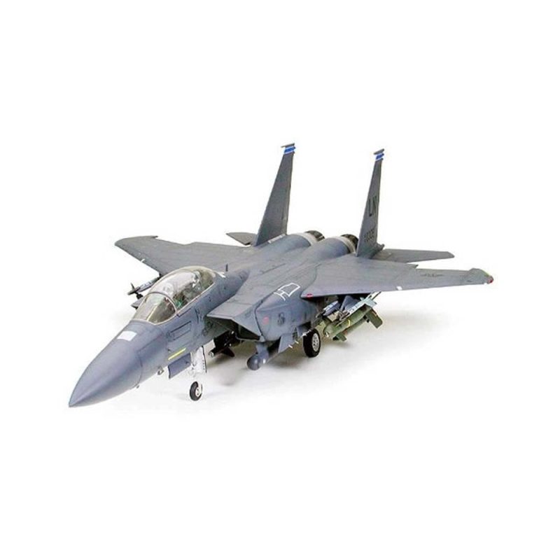 Tamiya McDonnell Douglas F-15E Strike Eagle (1/32) 60312
