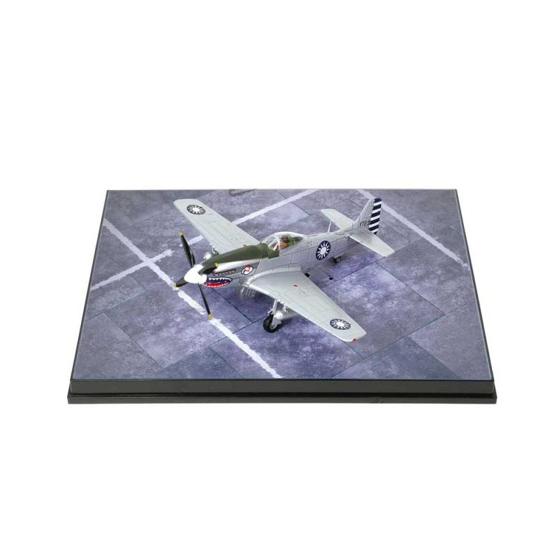 Forces of Valor WW2 ROCAF P-51D Mustang Cheng Sung Ting (1/72) 812013E