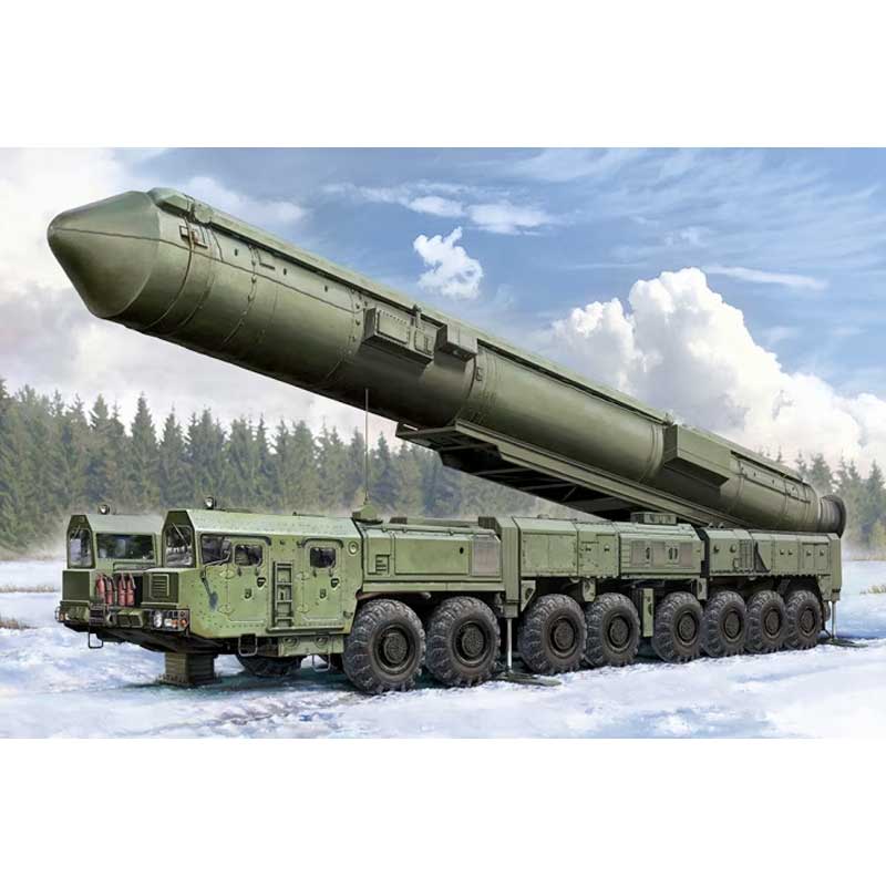 1/72 15U175 TEL of RS-12M1 Topol-M ICBM Complex 82952 Hobbyboss