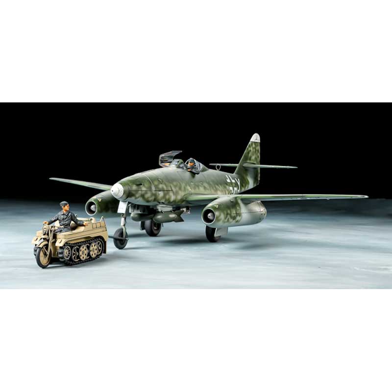 Tamiya Me262A-2a & Kettenkraftrad (1/48) 25215