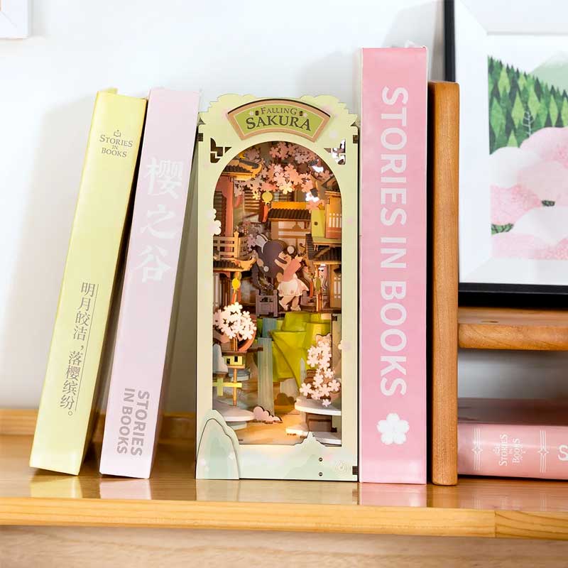 Rolife Book Nook Shelf Insert - Falling Sakura TGB05