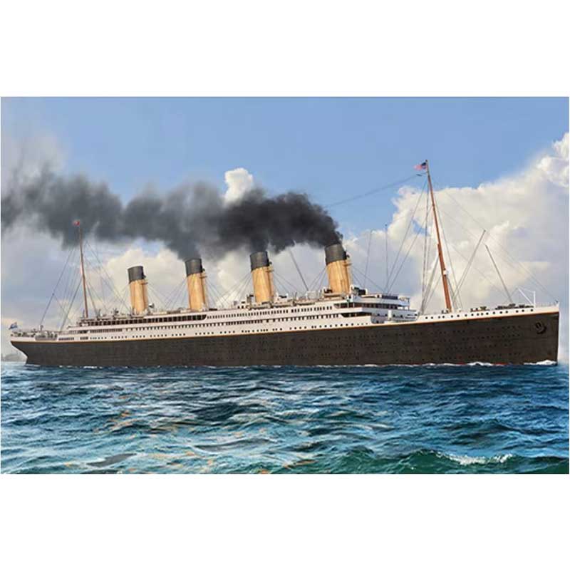 1/700 Titanic 83420 Hobbyboss