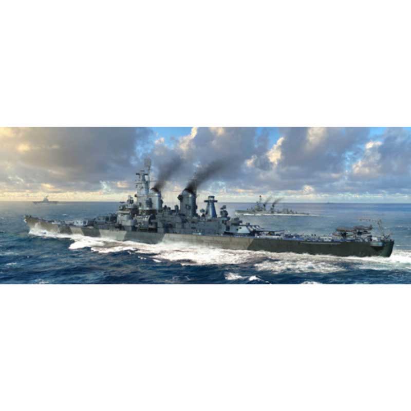 1/700 USS Iowa BB-61 WWII Fast Battleship 06749 Trumpeter
