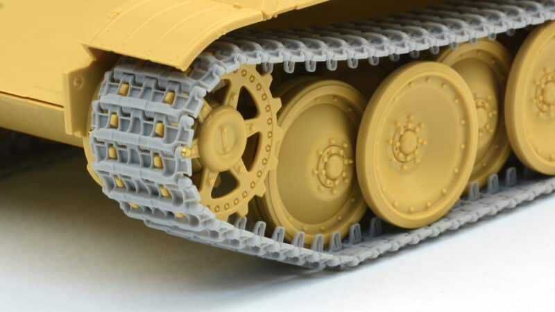 1/35 Pz.Kpfw. Panther One Touch Tracks Early Type Infini Model IMA-35001