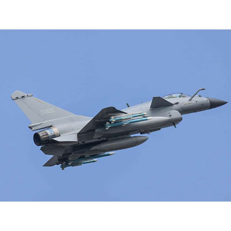 1/72 Chinese Air Force PLAAF J-10C Vigorous Dragon Combat Aircraft Trumpeter 01698